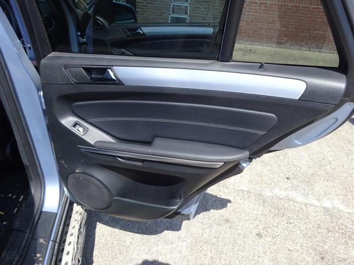 Mercedes ML II 3.0 ML-280 CDI 4-Matic V6 24V Sloopvoertuig (2009, Blauw)