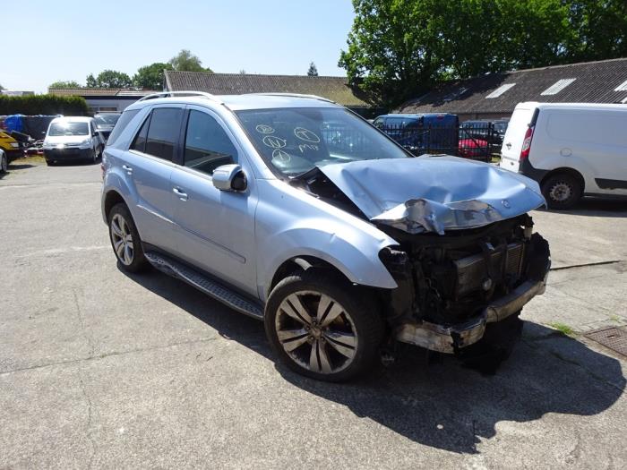 Mercedes ML II 3.0 ML-280 CDI 4-Matic V6 24V Sloopvoertuig (2009, Blauw)