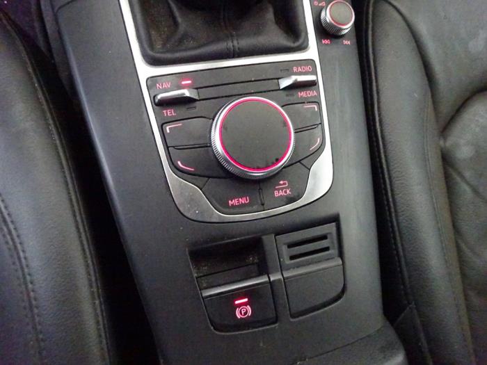 Audi A3 Sportback 1.6 TDI 16V Sloopvoertuig (2013, Zwart)