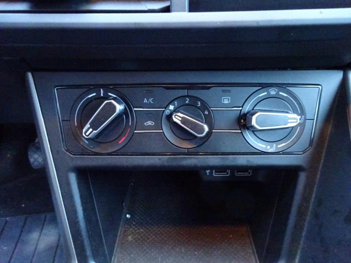 Volkswagen Polo VI 1.0 MPI 12V Sloopvoertuig (2020, Blauw)