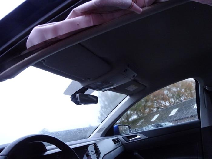 Volkswagen Polo VI 1.0 MPI 12V Sloopvoertuig (2020, Blauw)