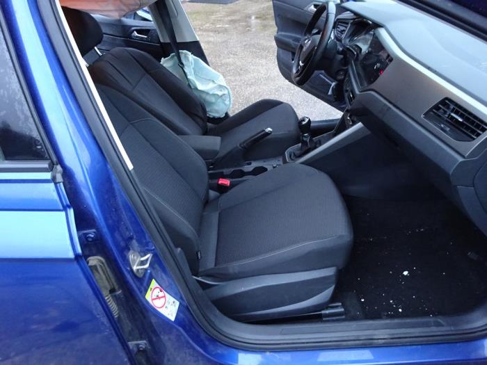 Volkswagen Polo VI 1.0 MPI 12V Sloopvoertuig (2020, Blauw)