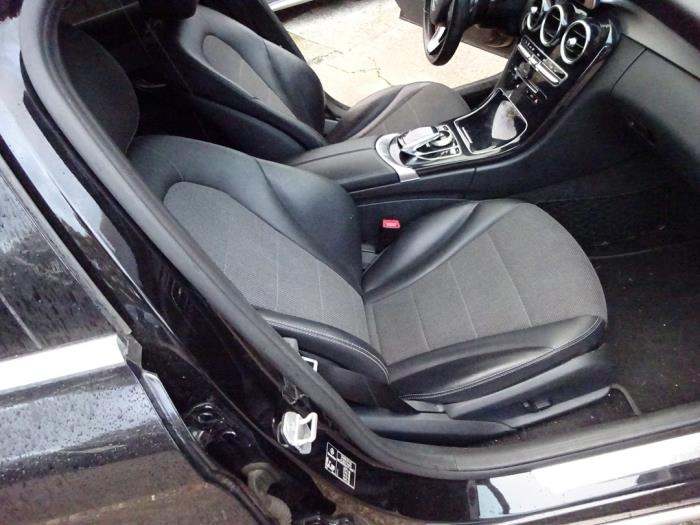 Mercedes C C-180 1.6 CDI BlueTEC, C-180 d 16V Sloopvoertuig (2015, Zwart)