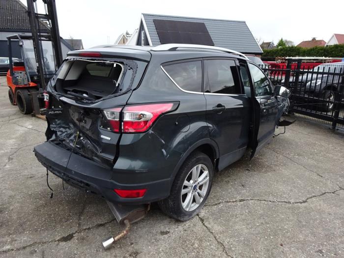 Ford Kuga II 1.5 EcoBoost 16V 120 Sloopvoertuig (2018, Grijs)
