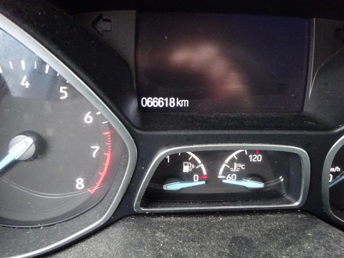 Ford Kuga II 1.5 EcoBoost 16V 120 Sloopvoertuig (2018, Grijs)