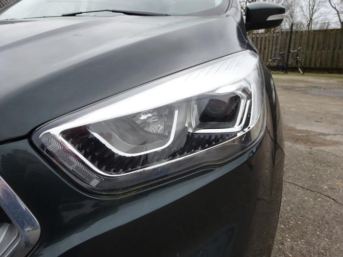 Ford Kuga II 1.5 EcoBoost 16V 120 Sloopvoertuig (2018, Grijs)