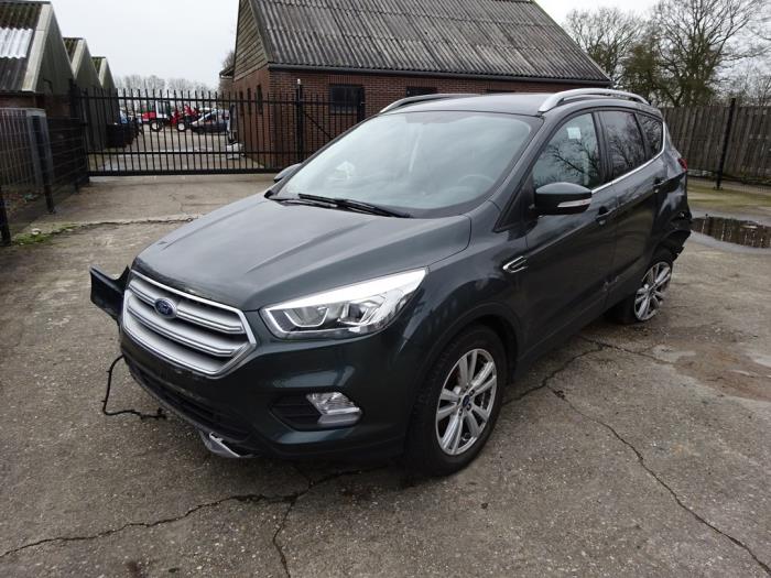 Ford Kuga II 1.5 EcoBoost 16V 120 Sloopvoertuig (2018, Grijs)