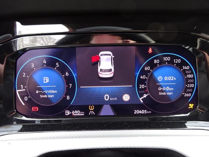 Volkswagen Golf VIII 1.5 TSI 16V Sloopvoertuig (2023, Grijs)