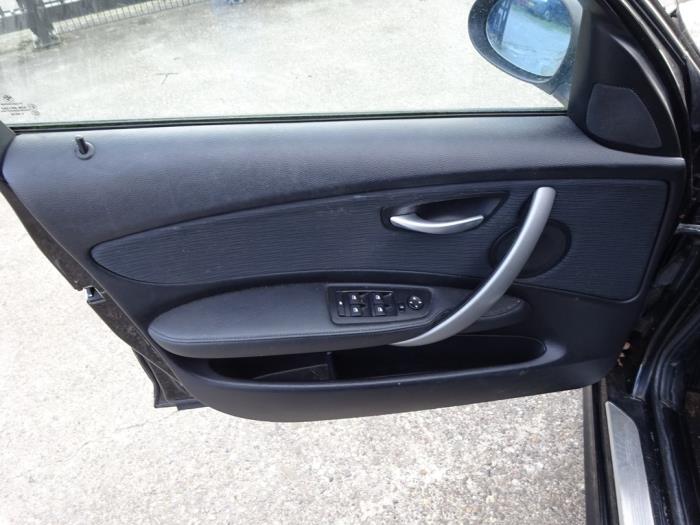 BMW 1 serie 116i 1.6 16V Sloopvoertuig (2007, Zwart)