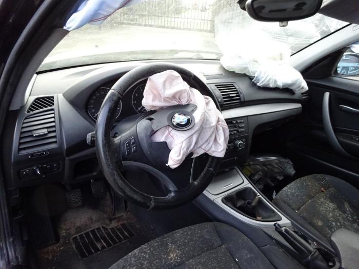 BMW 1 serie 116i 1.6 16V Sloopvoertuig (2007, Zwart)