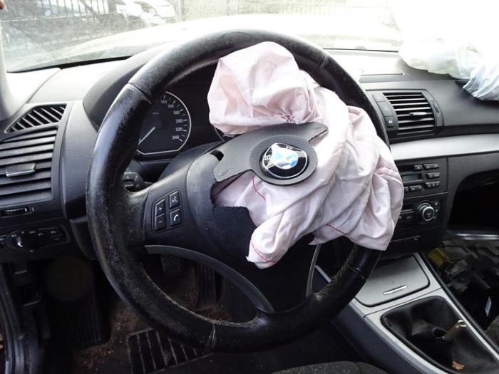 BMW 1 serie 116i 1.6 16V Sloopvoertuig (2007, Zwart)