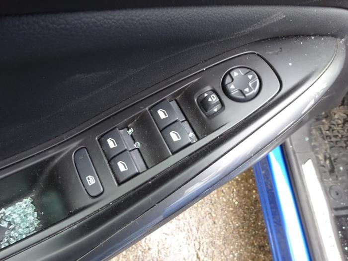 Opel Grandland 1.2 Turbo 12V Sloopvoertuig (2019, Blauw)