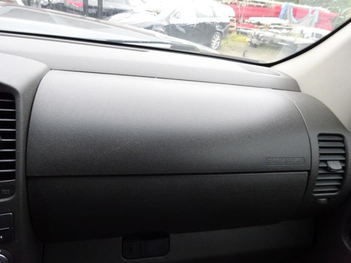 Nissan Navara 3.0 dCi V6 24V DPF 4x4 Sloopvoertuig (2010, Grijs)