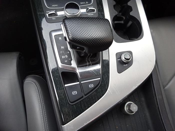 Audi Q7 3.0 TDI V6 24V e-tron plug-in hybrid Sloopvoertuig (2017, Grijs)