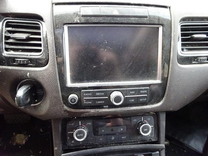 Volkswagen Touareg 3.0 TDI V6 24V BlueMotion Technology DPF Sloopvoertuig (2011, Zwart)