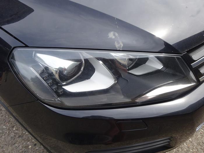 Volkswagen Touareg 3.0 TDI V6 24V BlueMotion Technology DPF Sloopvoertuig (2011, Zwart)