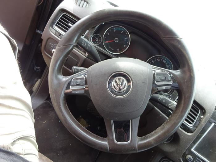 Volkswagen Touareg 3.0 TDI V6 24V BlueMotion Technology DPF Sloopvoertuig (2011, Zwart)