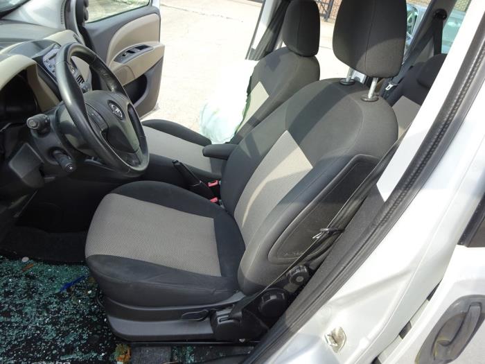 Opel Combo 1.6 CDTI 16V ecoFlex Sloopvoertuig (2013, Grijs)