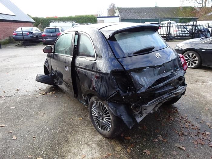 Fiat 500e 42 kWh 3+1 Sloopvoertuig (2022, Zwart)