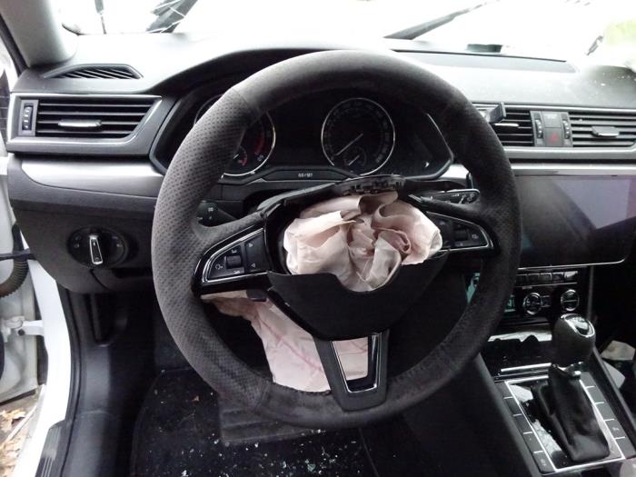 Skoda Superb Combi 1.6 TDI Sloopvoertuig (2017, Wit)