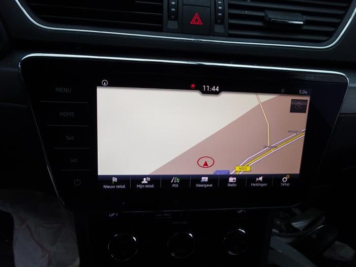 Skoda Superb Combi 1.6 TDI Sloopvoertuig (2017, Wit)