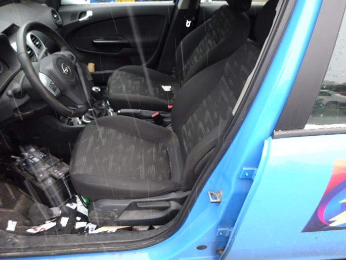 Opel Corsa D 1.3 CDTi 16V ecoFLEX Sloopvoertuig (2012, Blauw)