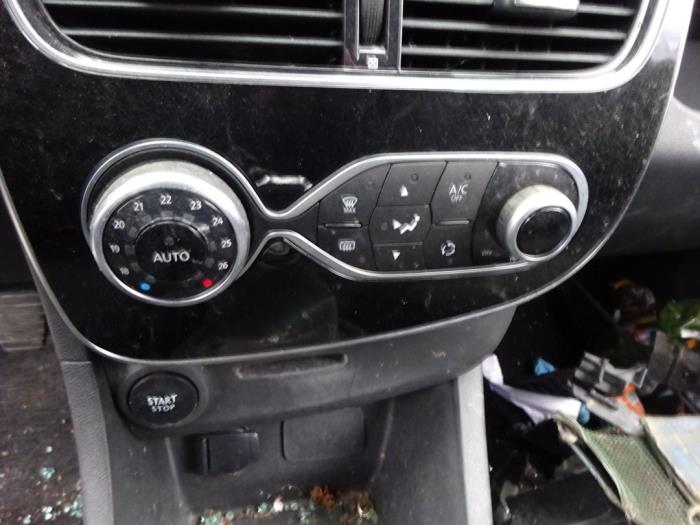 Renault Clio IV Estate/Grandtour 0.9 Energy TCE 90 12V Sloopvoertuig (2019, Grijs)