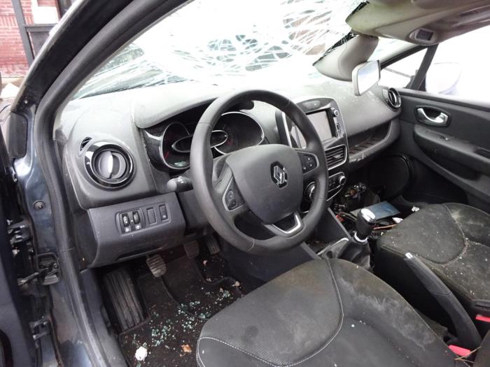 Renault Clio IV Estate/Grandtour 0.9 Energy TCE 90 12V Sloopvoertuig (2019, Grijs)