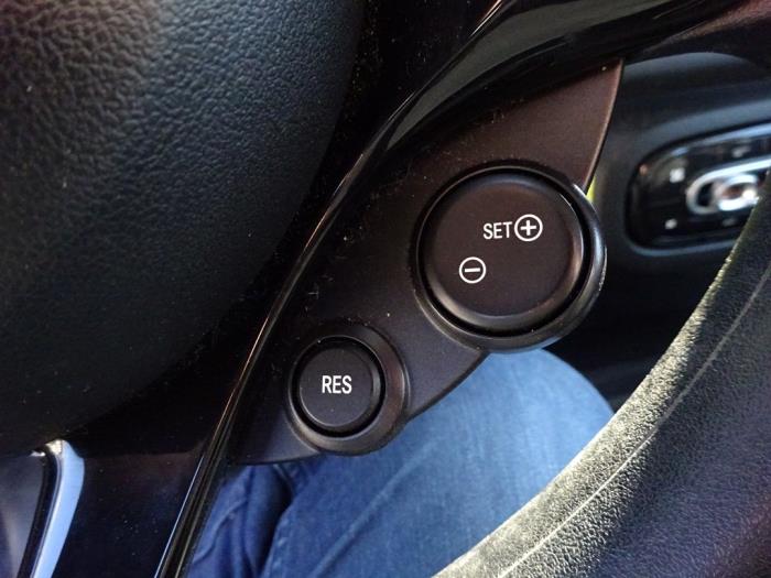 Smart Forfour 1.0 12V Sloopvoertuig (2017, Grijs)