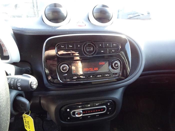 Smart Forfour 1.0 12V Sloopvoertuig (2017, Grijs)