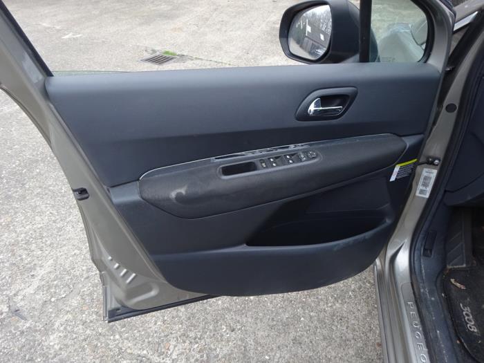 Peugeot 3008 I 1.6 16V THP 155 Sloopvoertuig (2011, Grijs)