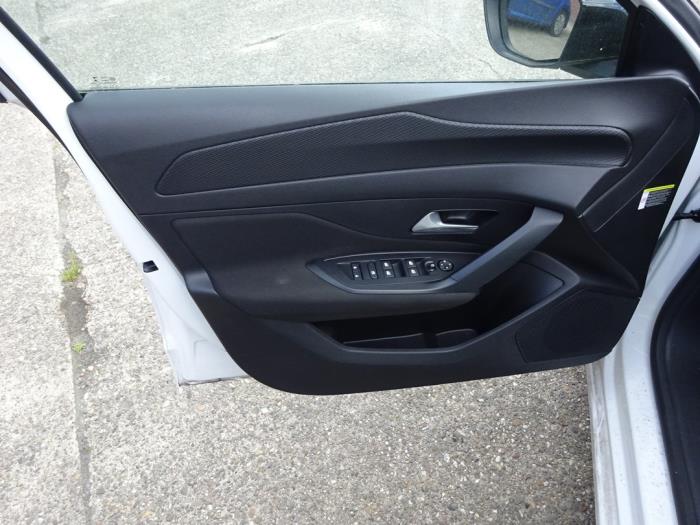 Peugeot 308 SW 1.2 12V PureTech 130 Sloopvoertuig (2022, Wit)