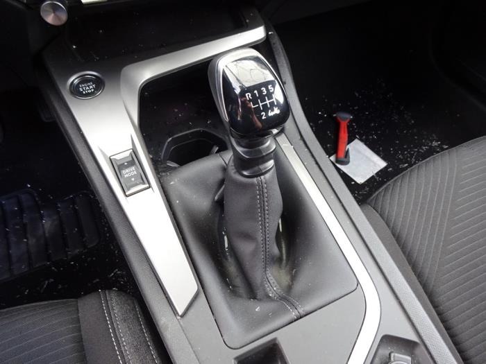 Peugeot 308 SW 1.2 12V PureTech 130 Sloopvoertuig (2022, Wit)
