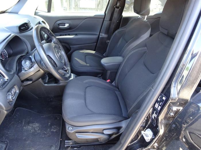 Jeep Renegade 1.4 Multi Air 16V Sloopvoertuig (2018, Zwart)