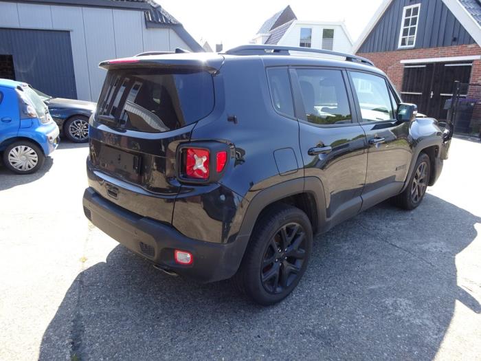 Jeep Renegade 1.4 Multi Air 16V Sloopvoertuig (2018, Zwart)