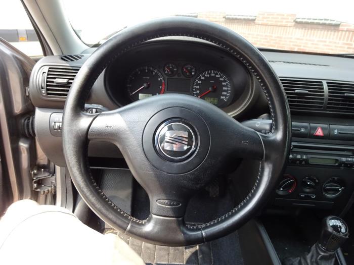 Seat Leon 1.6 16V Sloopvoertuig (2004, Grijs)