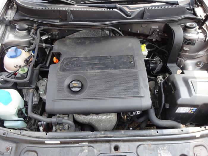 Seat Leon 1.6 16V Sloopvoertuig (2004, Grijs)