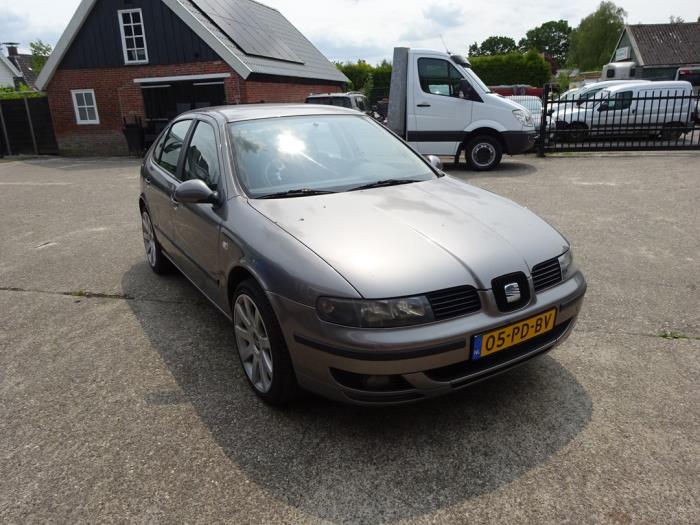 Seat Leon 1.6 16V Sloopvoertuig (2004, Grijs)