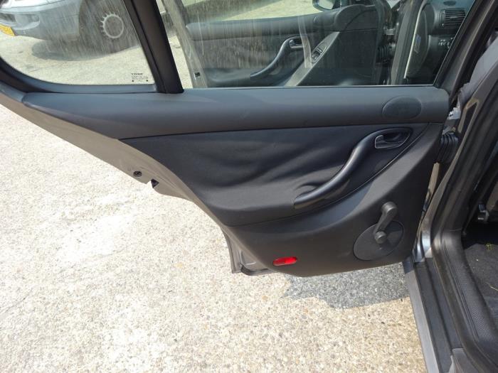 Seat Leon 1.6 16V Sloopvoertuig (2004, Grijs)