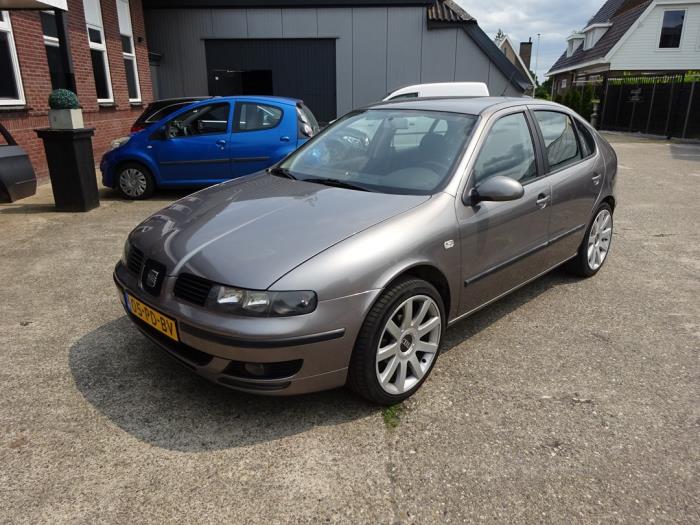 Seat Leon 1.6 16V Sloopvoertuig (2004, Grijs)