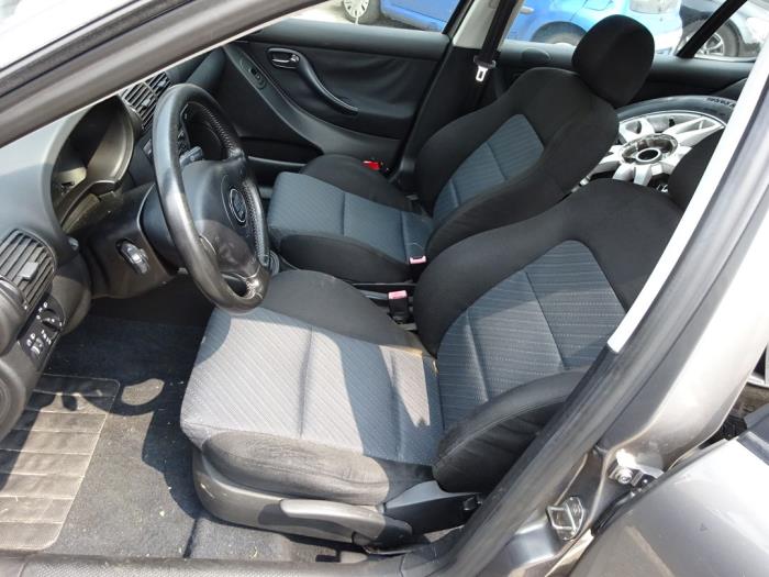 Seat Leon 1.6 16V Sloopvoertuig (2004, Grijs)