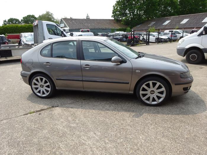 Seat Leon 1.6 16V Sloopvoertuig (2004, Grijs)
