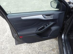 Ford Focus 4 1.0 Ti-VCT EcoBoost 12V 125 Sloopvoertuig (2021, Grijs)