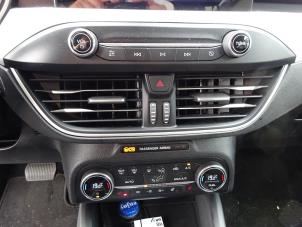 Ford Focus 4 1.0 Ti-VCT EcoBoost 12V 125 Sloopvoertuig (2021, Grijs)