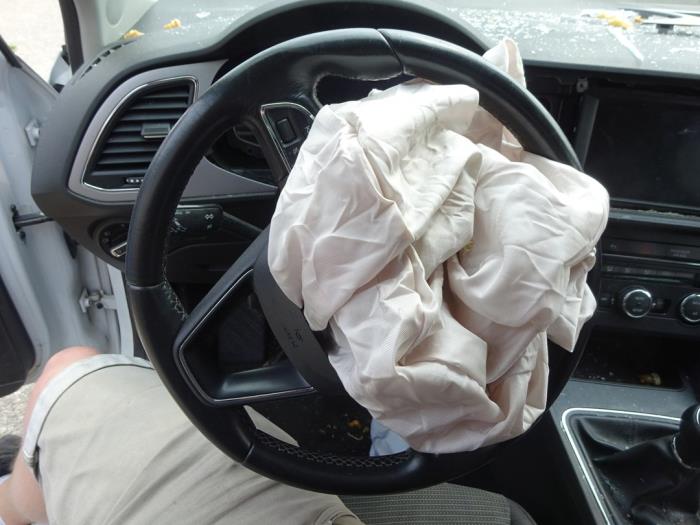 Seat Leon 1.6 TDI 16V Sloopvoertuig (2019, Wit)