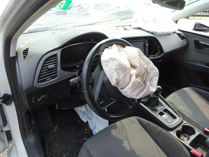 Seat Leon 1.6 TDI 16V Sloopvoertuig (2019, Wit)