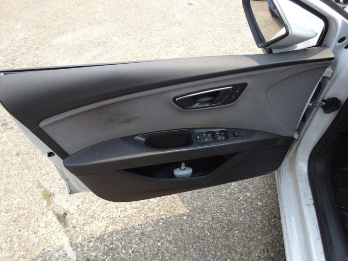 Seat Leon 1.6 TDI 16V Sloopvoertuig (2019, Wit)