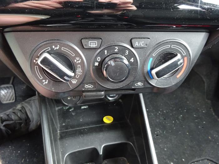 Suzuki Swift 1.2 Dual Jet 16V Allgrip Sloopvoertuig (2019, Wit)