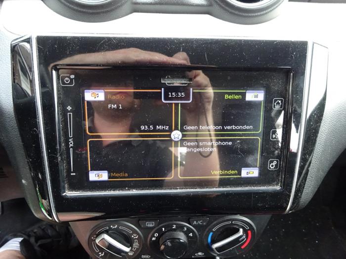 Suzuki Swift 1.2 Dual Jet 16V Allgrip Sloopvoertuig (2019, Wit)