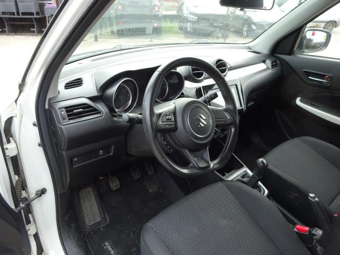 Suzuki Swift 1.2 Dual Jet 16V Allgrip Sloopvoertuig (2019, Wit)